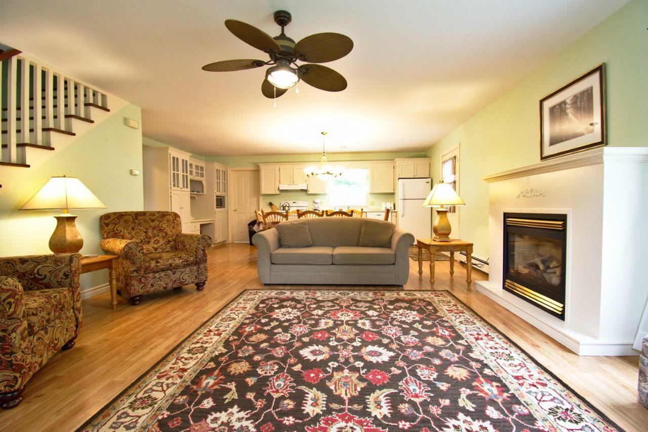 Lakeview Lodge And Cottages 캐번디시 외부 사진